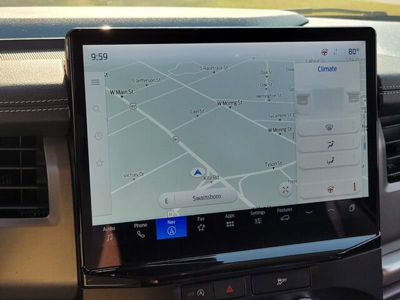 Used 2024 Ford Expedition XLT image 22