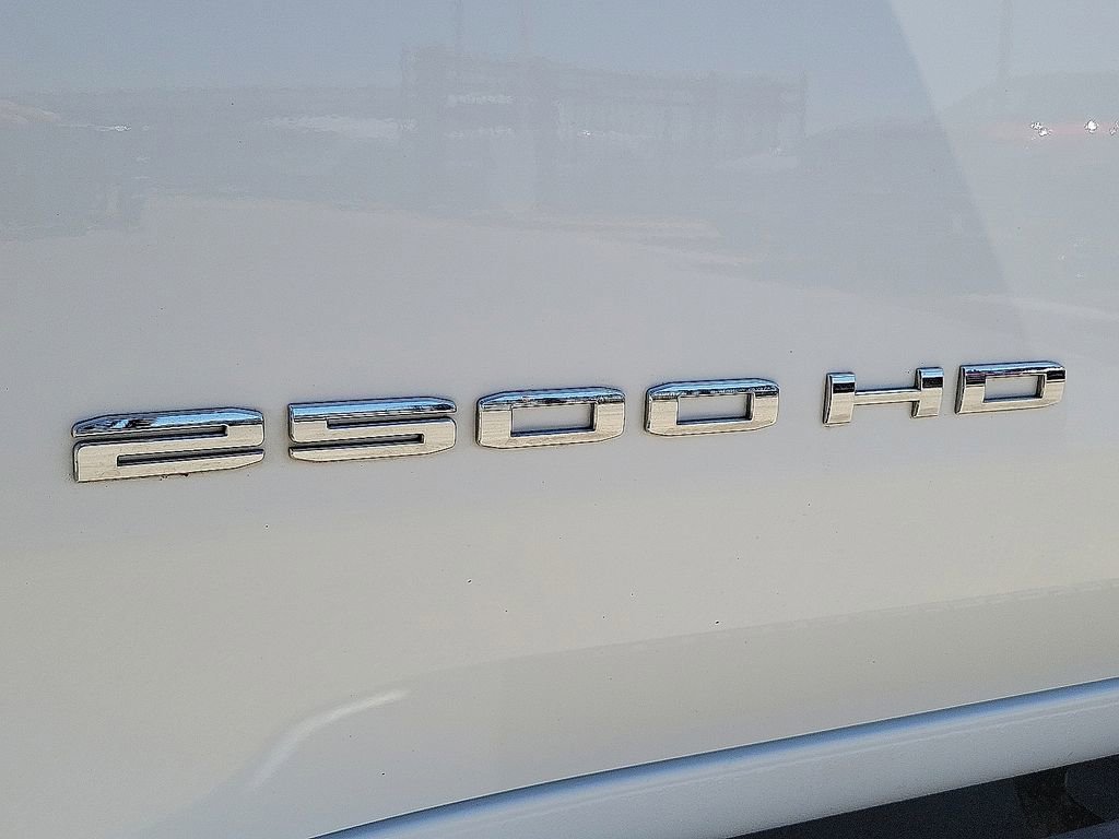 Used 2020 GMC Sierra 2500 4x4 Crew Cab w/ Convenience Package image 9