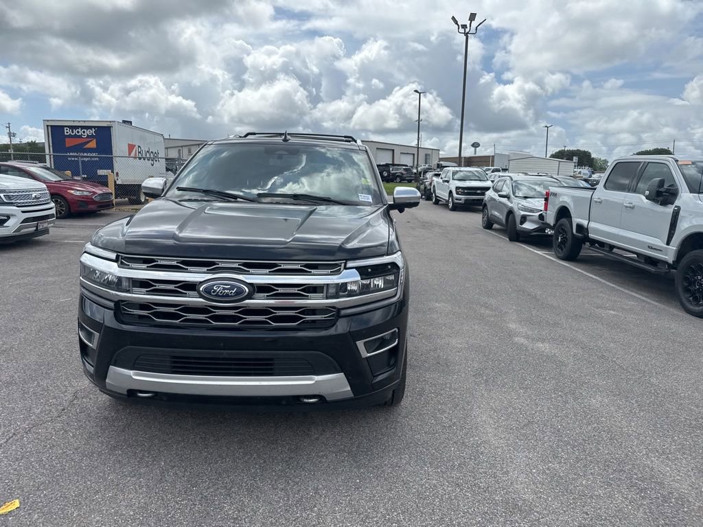 Used 2023 Ford Expedition Max Platinum AWD/4WD image 4