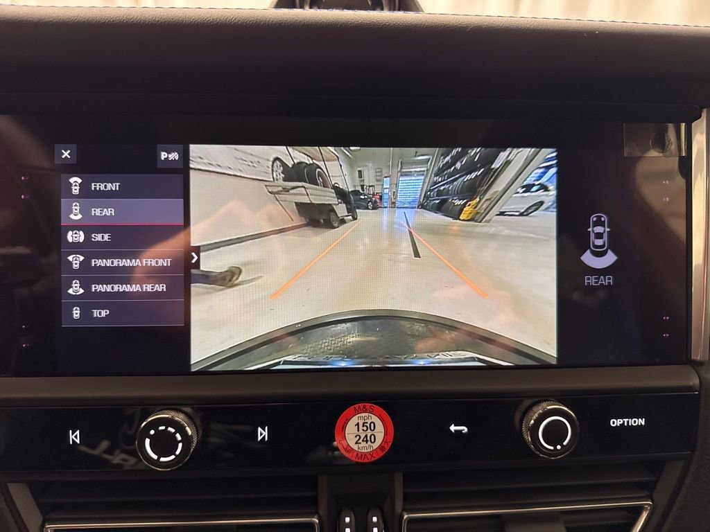 Certified 2026 Porsche Macan AWD/4WD image 22