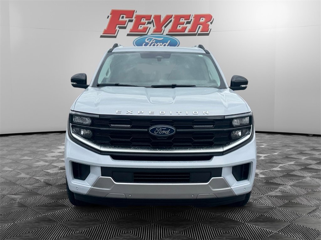 New 2026 Ford Expedition Platinum w/ Driver's Package image 8