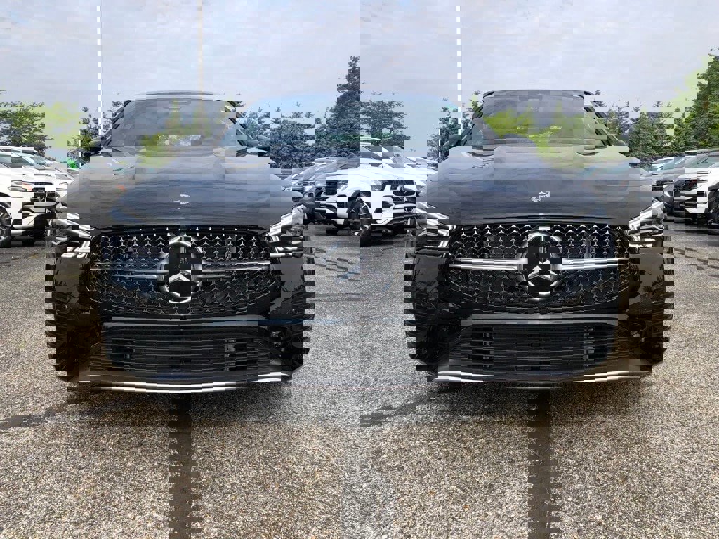 New 2025 Mercedes-Benz CLA 250 4MATIC image 2