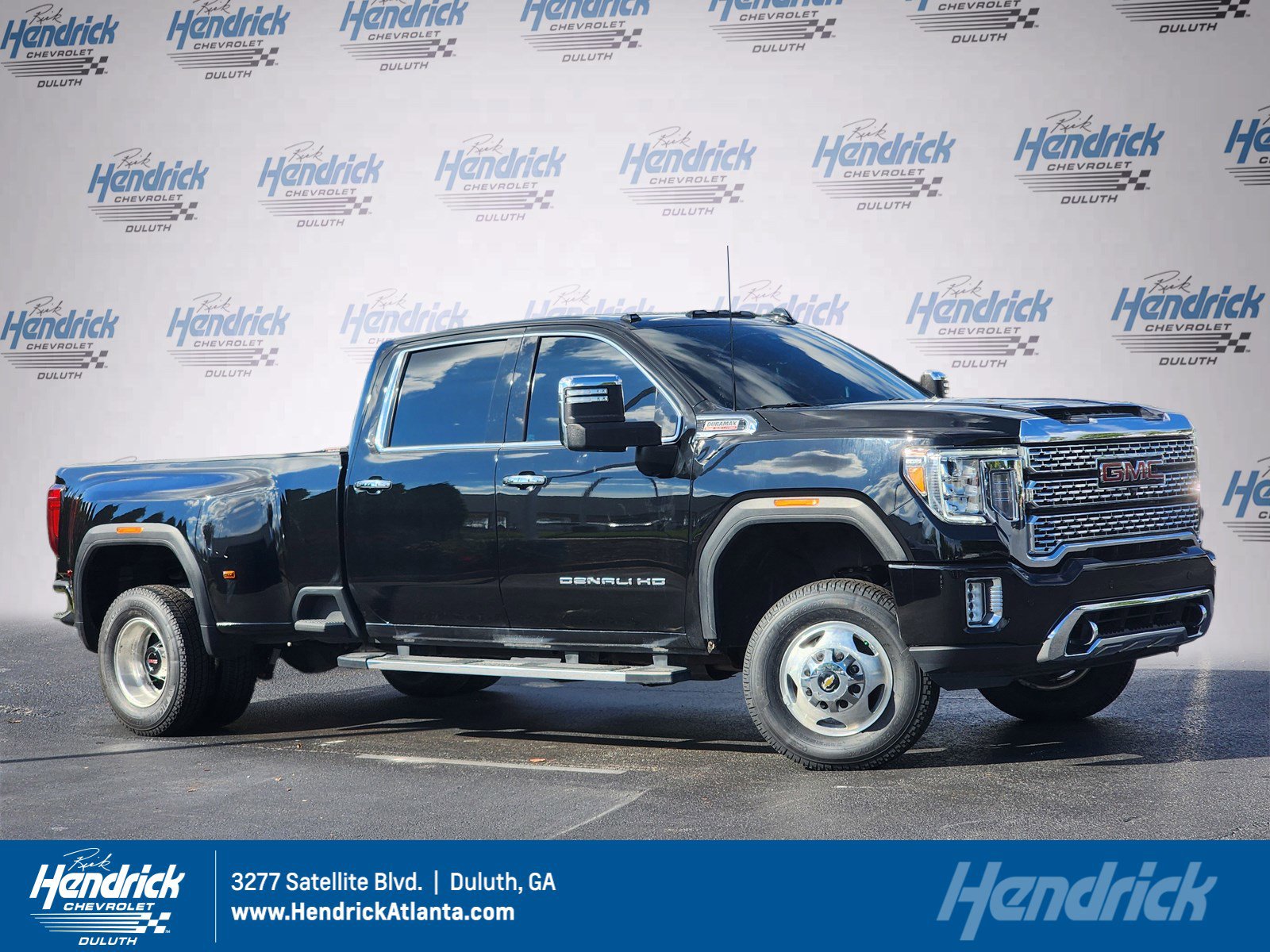 Used 2022 GMC Sierra 3500 Denali image 1