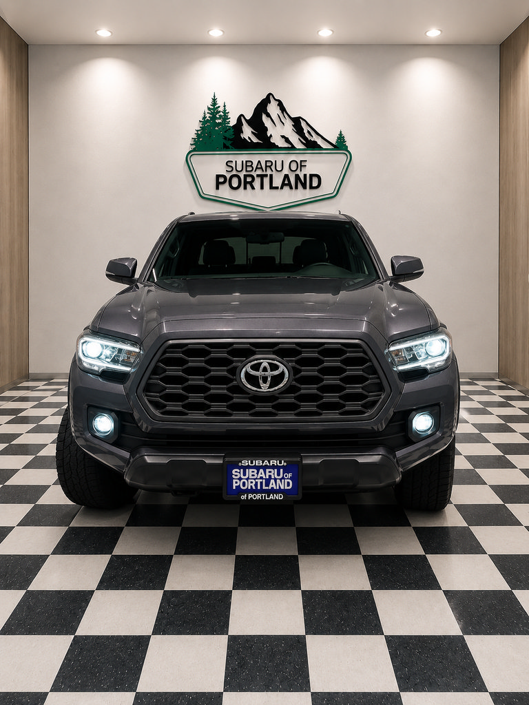 Used 2023 Toyota Tacoma TRD Off-Road w/ Technology Package AWD/4WD image 2