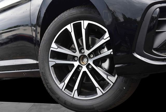 New 2026 Volkswagen Jetta Sport FWD image 3