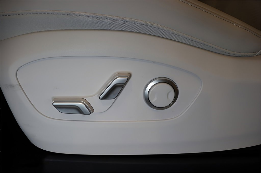 New 2026 Hyundai Ioniq 9 SEL image 8