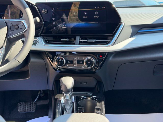 New 2026 Chevrolet Trax LT w/ LT Convenience Package FWD image 20