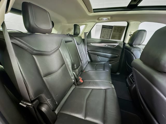 Used 2018 Cadillac XT5 Luxury w/ LPO, Black Ice Package AWD/4WD image 35