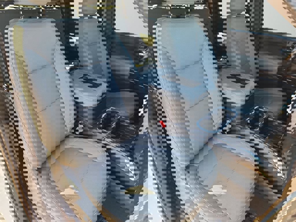 Used 2021 GMC Sierra 2500 SLT w/ SLT Premium Package image 14