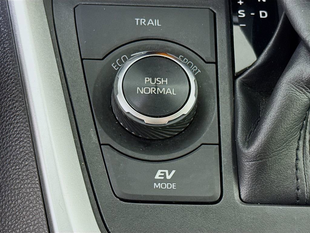 Certified 2021 Toyota RAV4 XLE w/ Convenience Package image 12