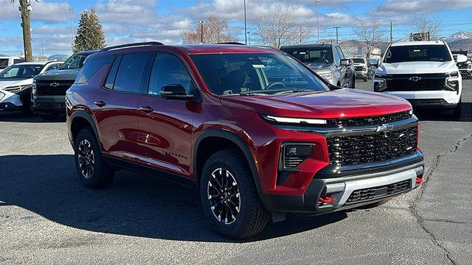 New 2026 Chevrolet Traverse Z71 w/ Enhanced Driving Package image 3