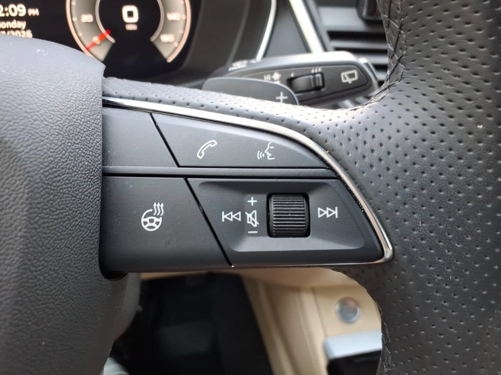 Certified 2024 Audi Q5 2.0T Premium Plus AWD/4WD image 34