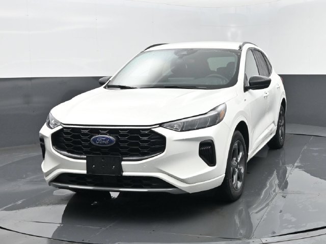 Used 2023 Ford Escape ST-Line w/ Tech Pack #1 AWD/4WD image 24