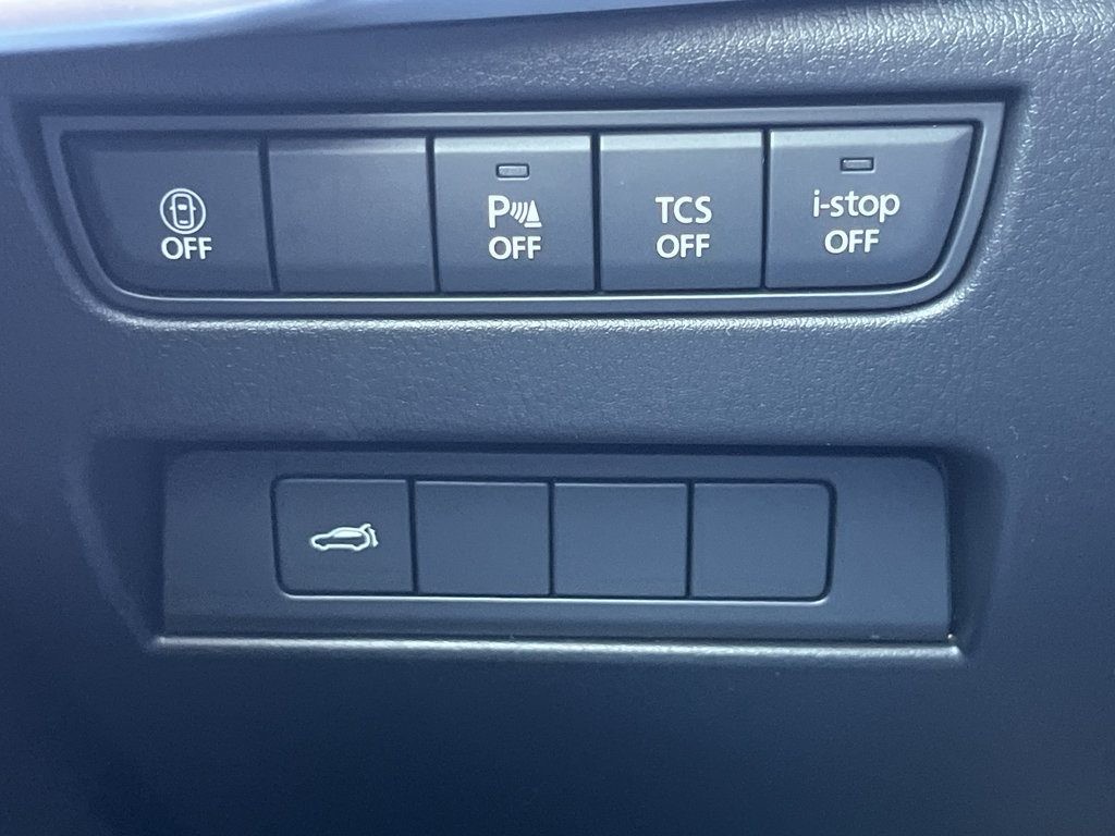 Certified 2025 MAZDA CX-90 3.3 Turbo w/ Preferred Package image 11