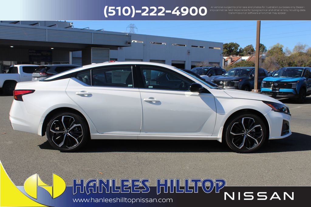 New 2025 Nissan Altima 2.5 SR image 6