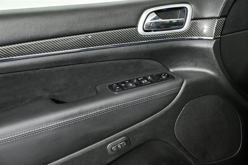 Used 2019 Jeep Grand Cherokee SRT AWD/4WD image 13