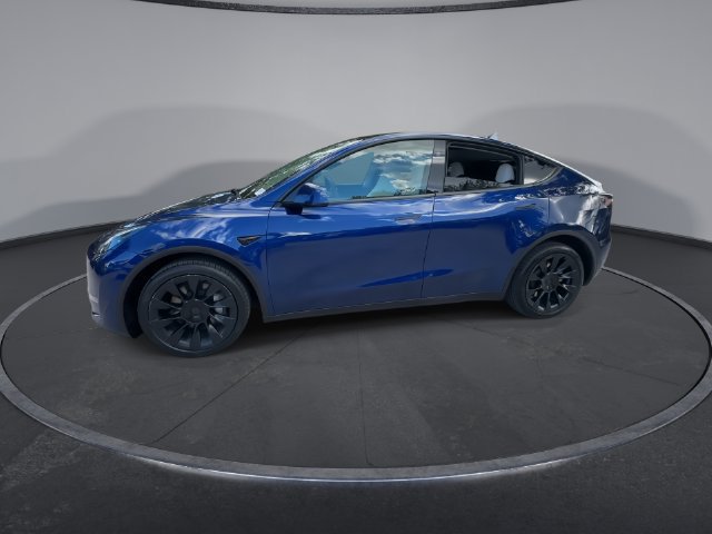 Used 2024 Tesla Model Y Long Range AWD/4WD image 4