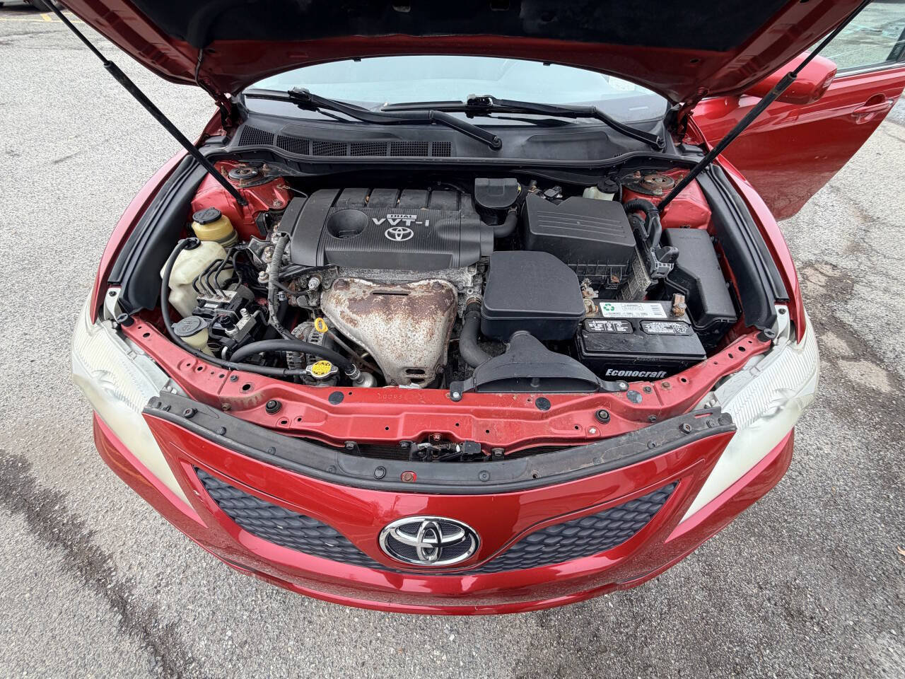 Used 2010 Toyota Camry SE FWD image 10