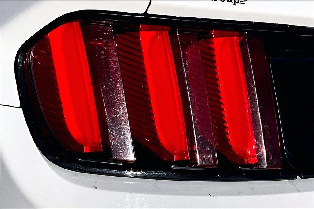 Used 2016 Ford Mustang Coupe image 30