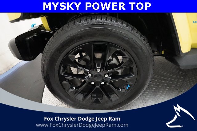 Used 2023 Jeep Wrangler Unlimited Sahara w/ Cold Weather Group image 26