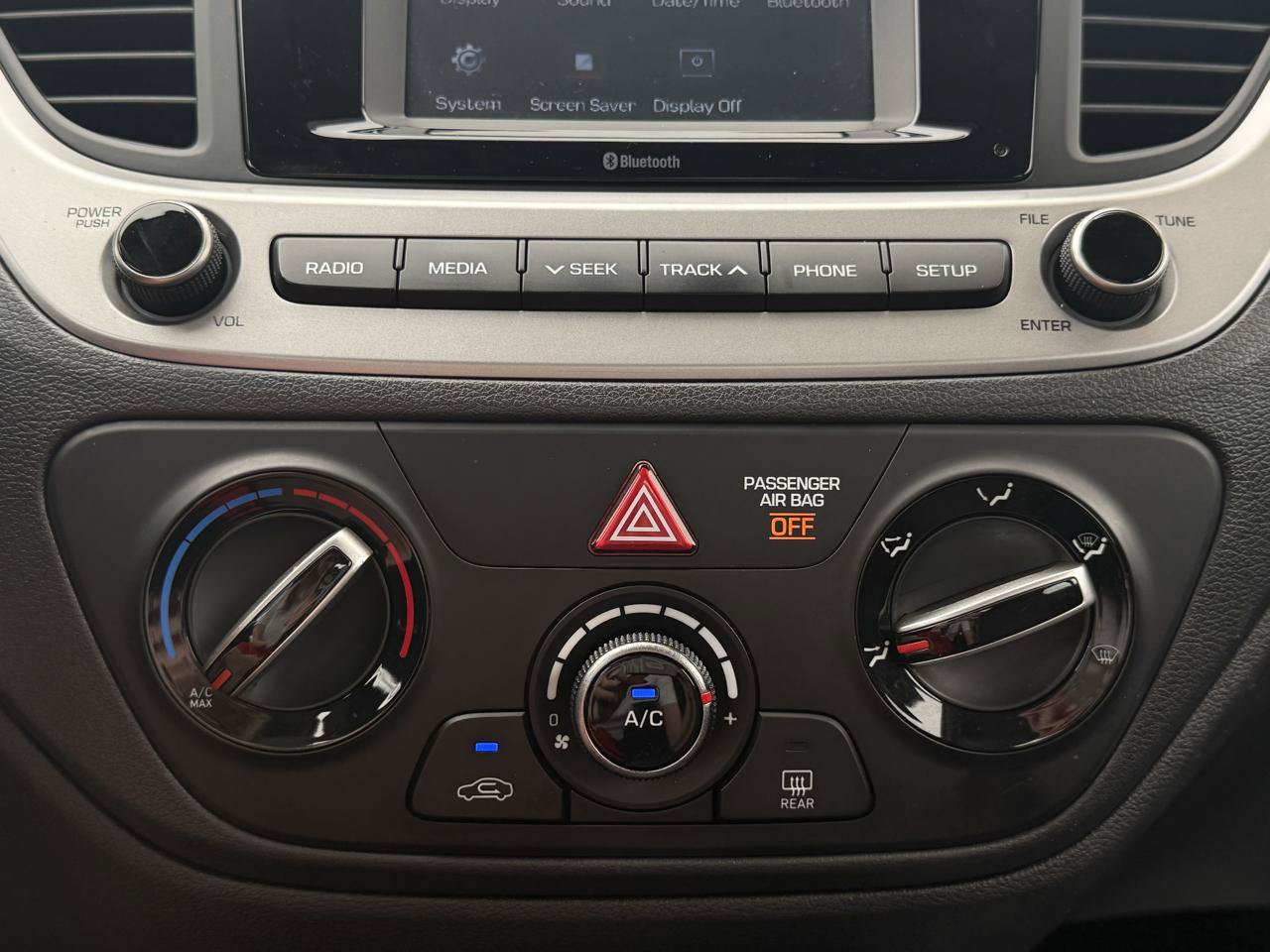 Used 2021 Hyundai Accent SE FWD image 24
