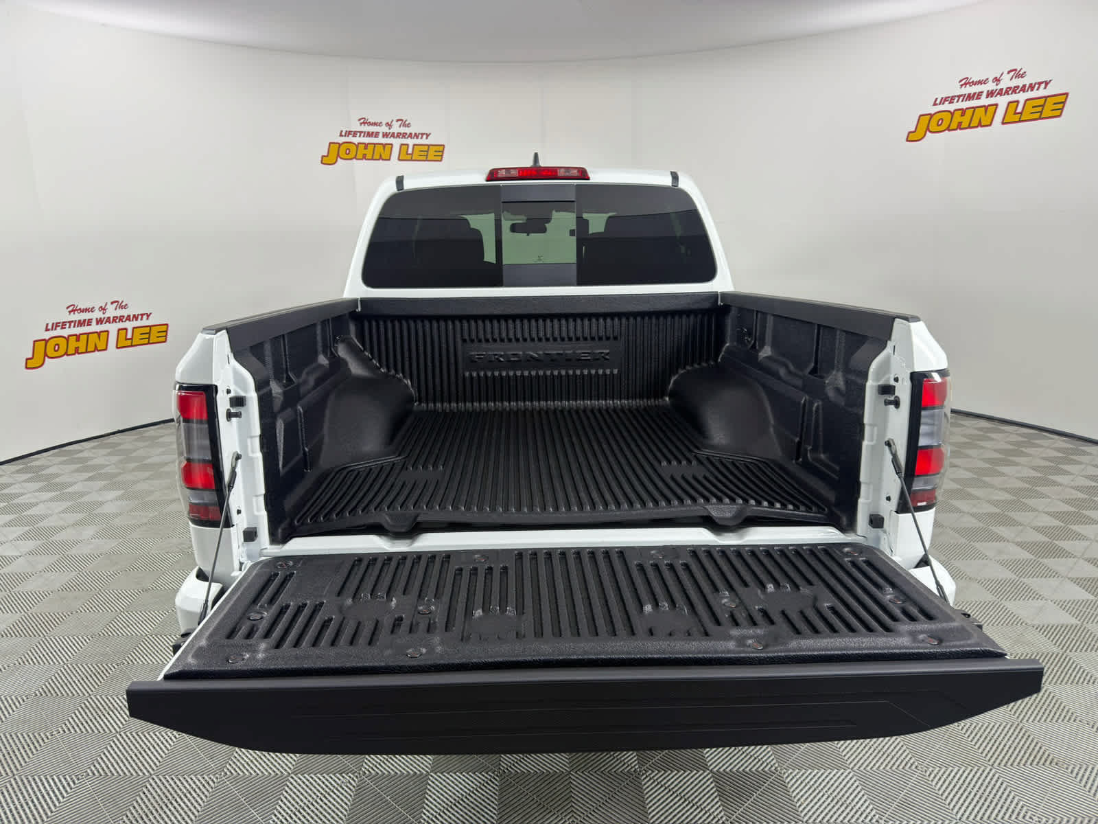 New 2026 Nissan Frontier Pro-X w/ Tow Package RWD image 5