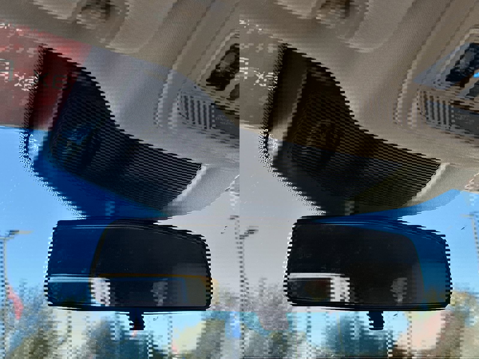 Used 2021 Ford Explorer XLT w/ Equipment Group 202A image 29