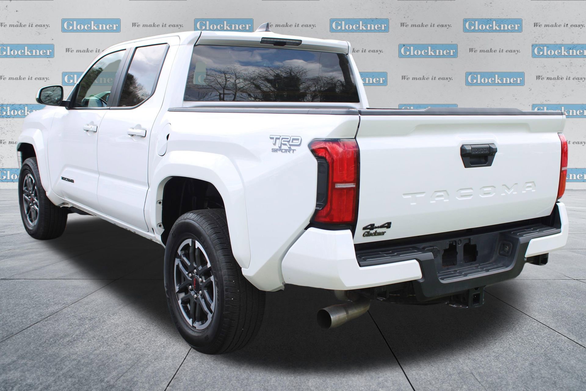 Used 2025 Toyota Tacoma TRD Sport image 8
