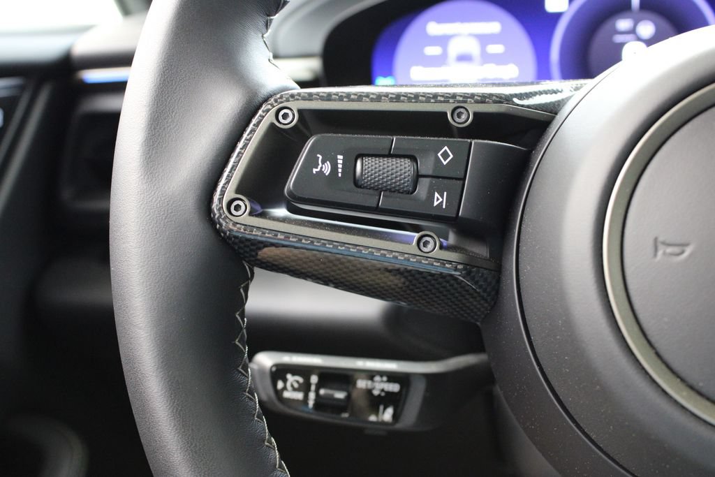 Used 2024 Porsche Macan Turbo Electric AWD/4WD image 37
