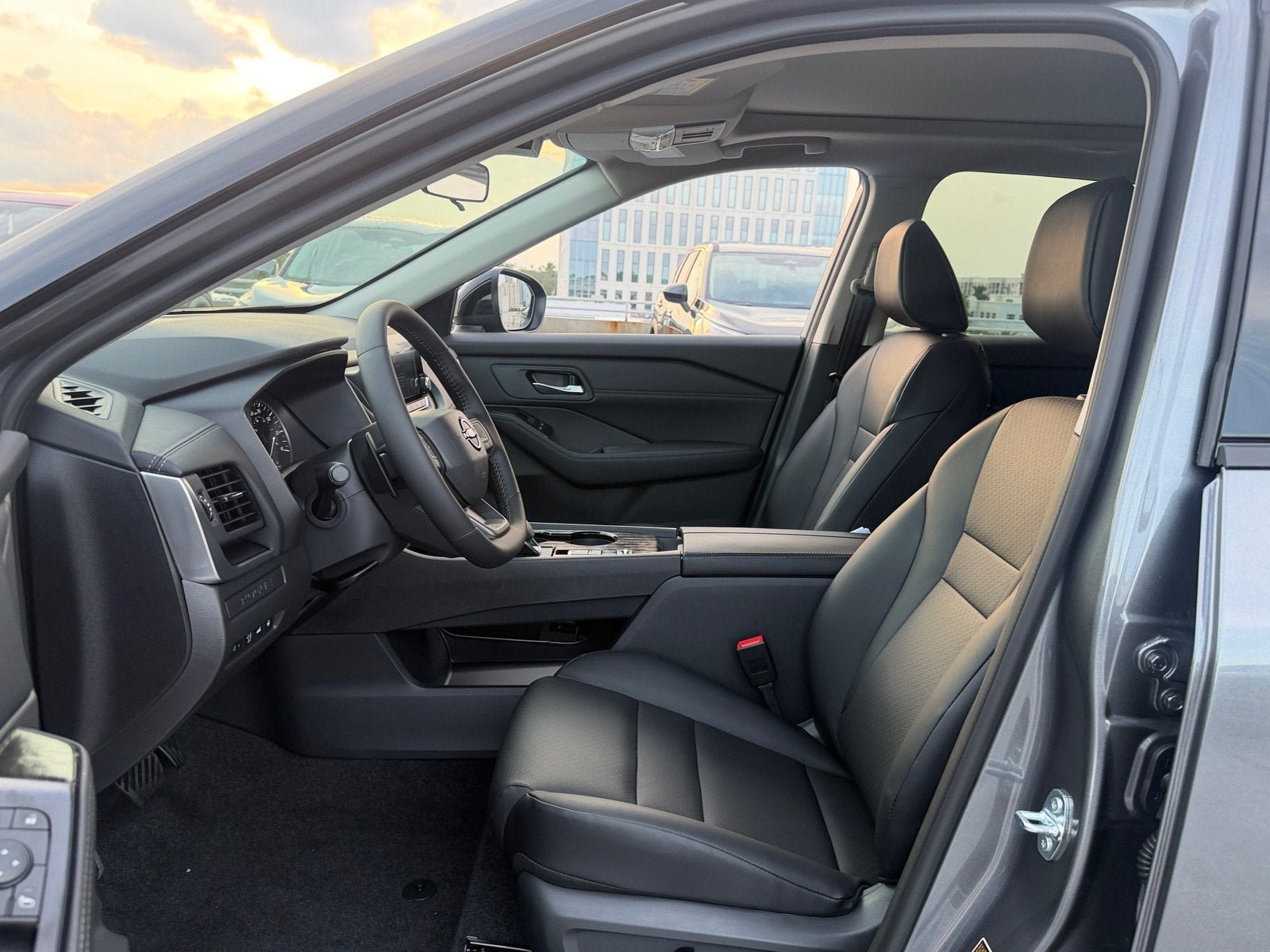 New 2027 Nissan Rogue SV FWD image 9