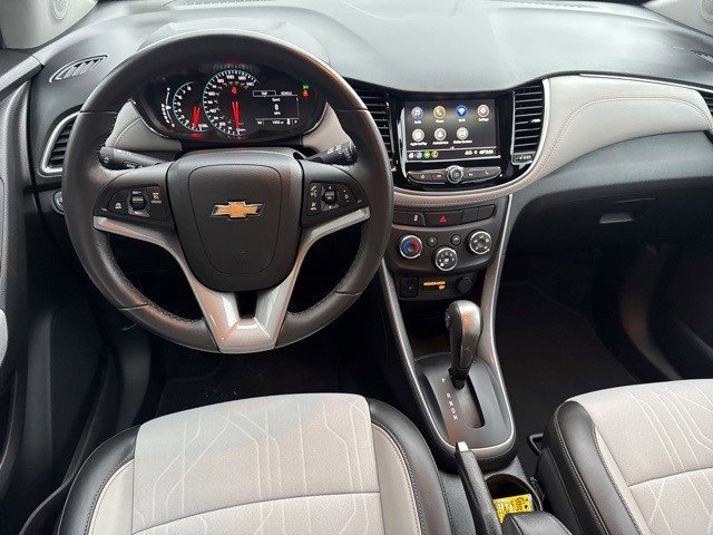 Certified 2022 Chevrolet Trax LT w/ LT Convenience Package image 19