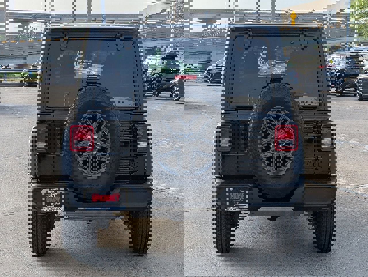 Used 2025 Jeep Wrangler Sport S image 5