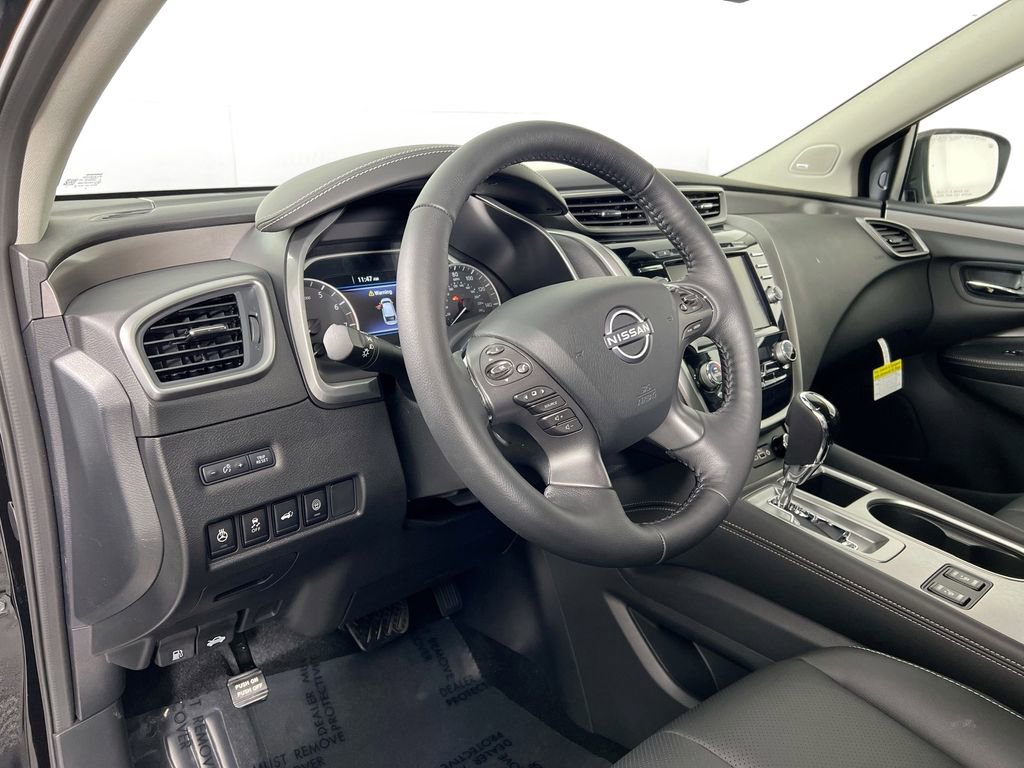 Used 2024 Nissan Murano SL image 9