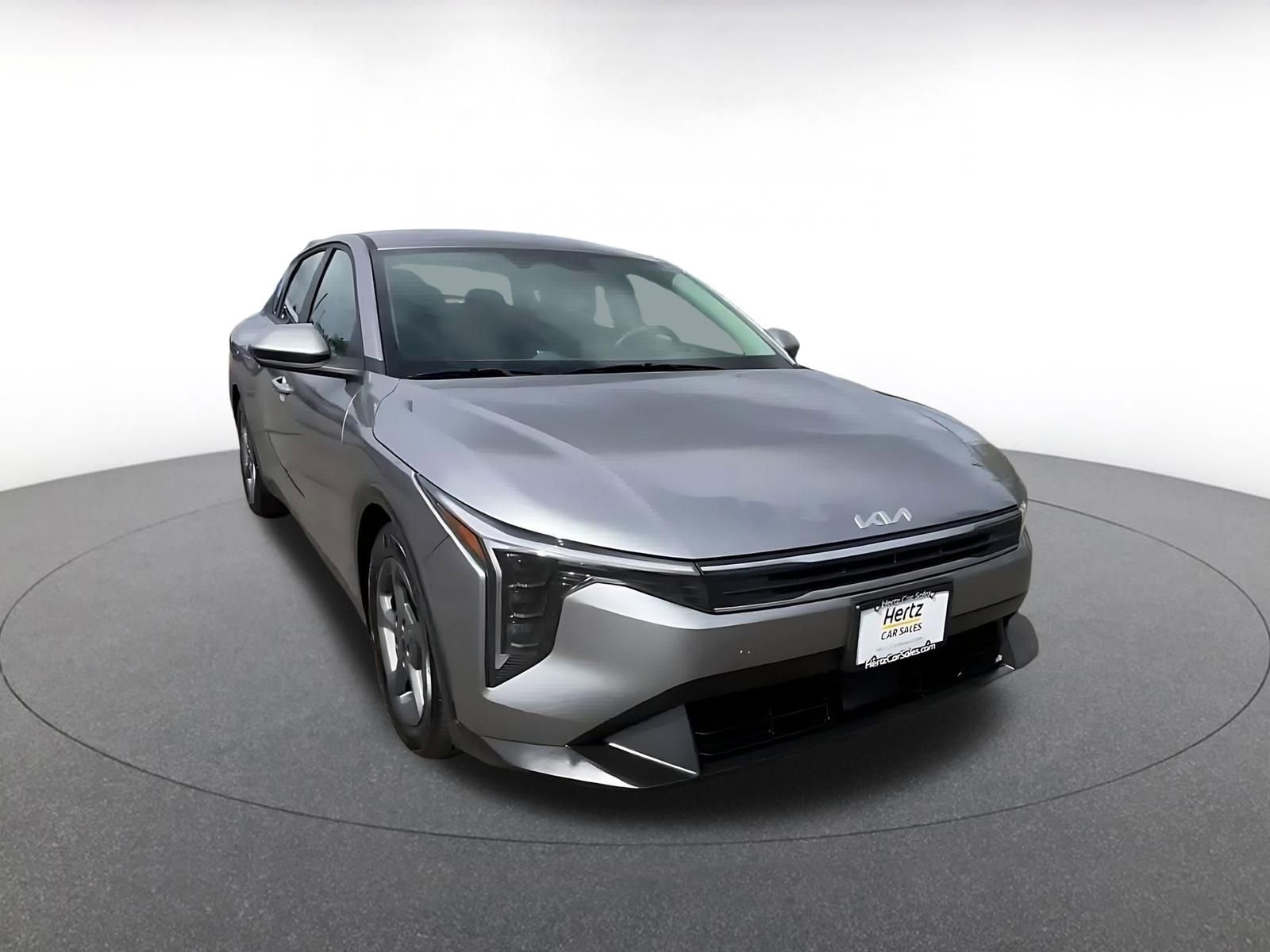 Used 2025 Kia K4 FWD image 3