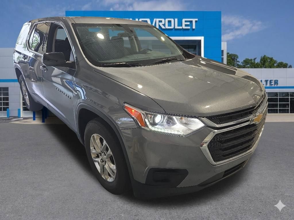 Used 2021 Chevrolet Traverse LS FWD image 2