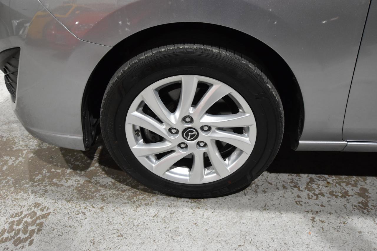 Used 2014 MAZDA MAZDA5 Sport FWD image 40