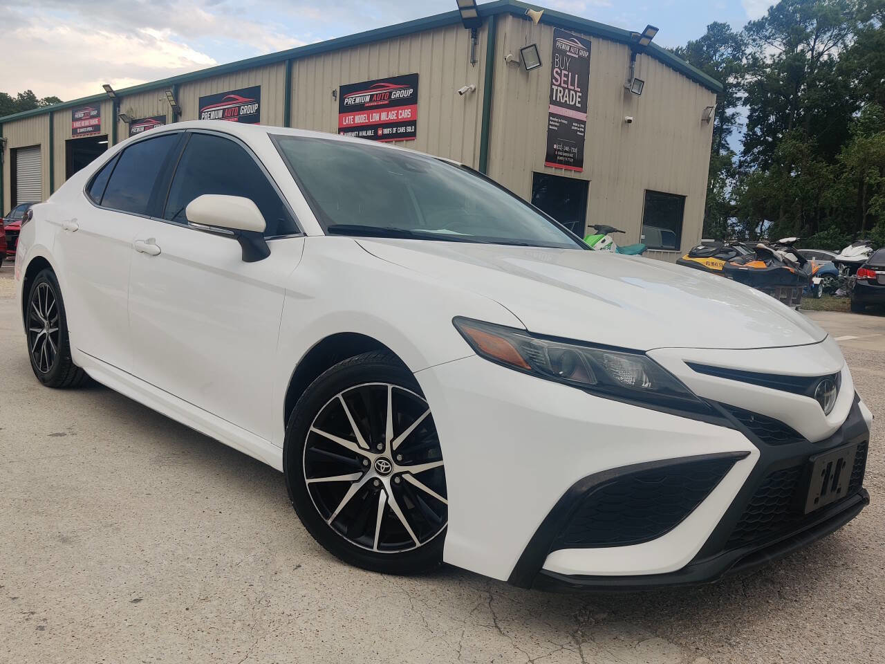 Used 2023 Toyota Camry SE w/ Convenience Package