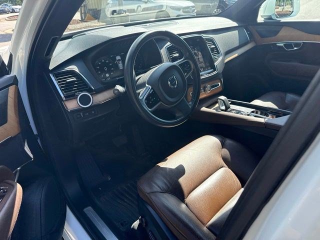 Used 2022 Volvo XC90 T8 Inscription Expression w/ Advanced Package AWD/4WD image 8
