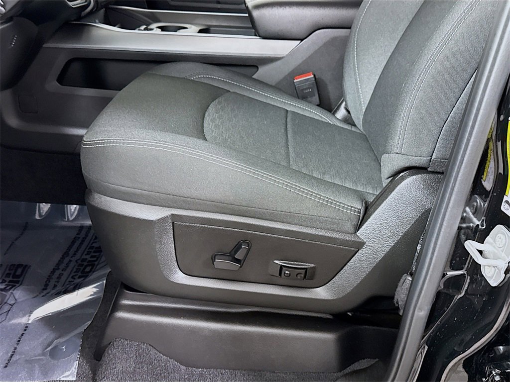 Used 2025 RAM 2500 Big Horn image 27