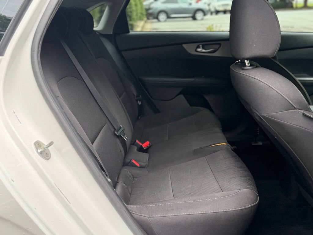 Used 2019 Kia Forte LXS FWD image 18