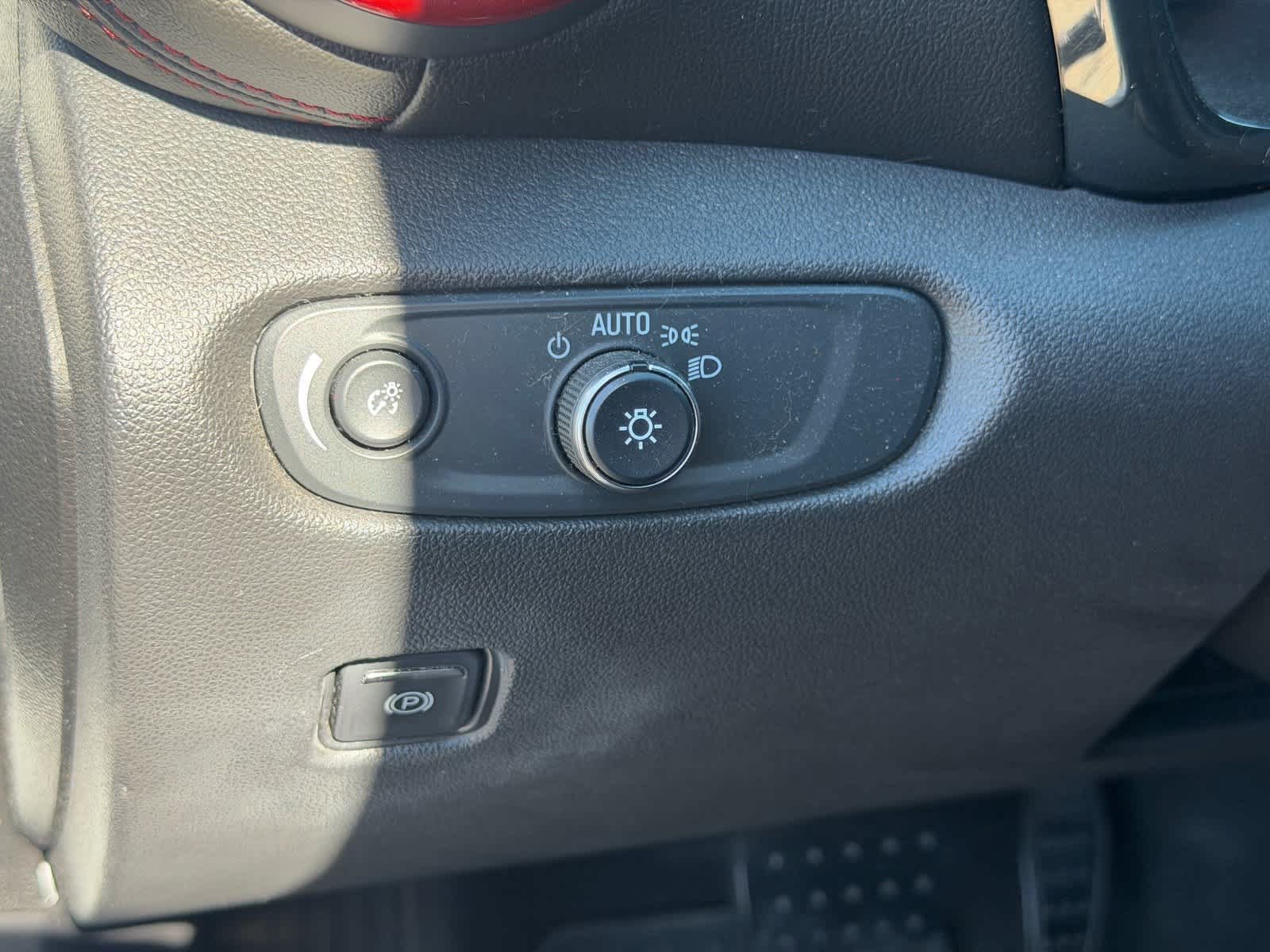 Used 2019 Chevrolet Blazer RS FWD image 10