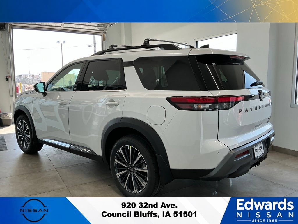 New 2026 Nissan Pathfinder Platinum AWD/4WD image 5