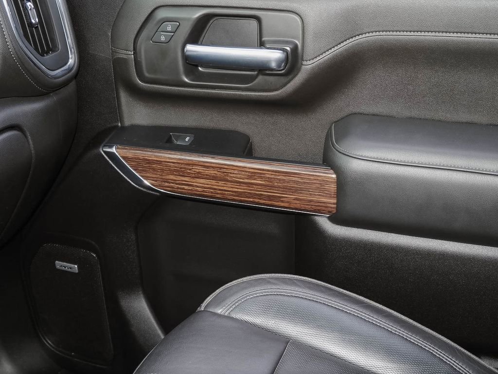 Certified 2023 Chevrolet Silverado 2500 High Country w/ Technology Package AWD/4WD image 27