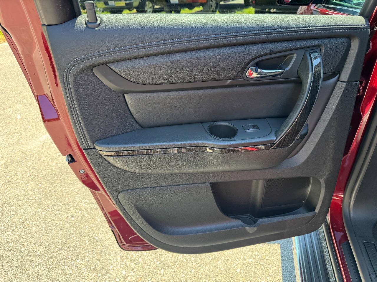Used 2017 GMC Acadia Limited SLT AWD/4WD image 45