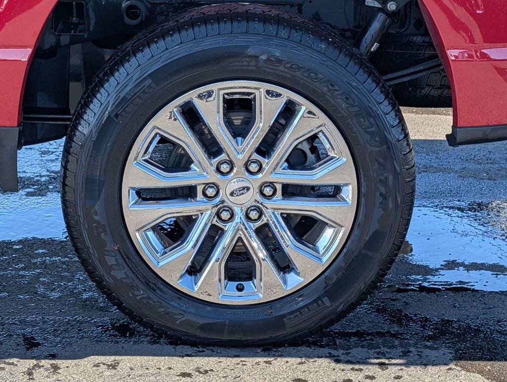 New 2024 Ford F150 XLT w/ Equipment Group 302A MID image 16