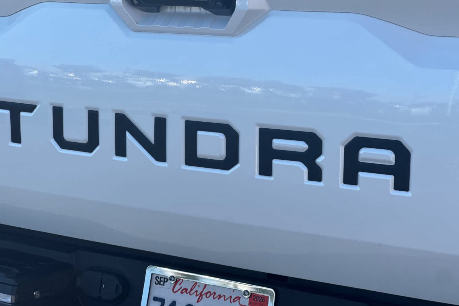 Used 2024 Toyota Tundra Limited AWD/4WD image 32