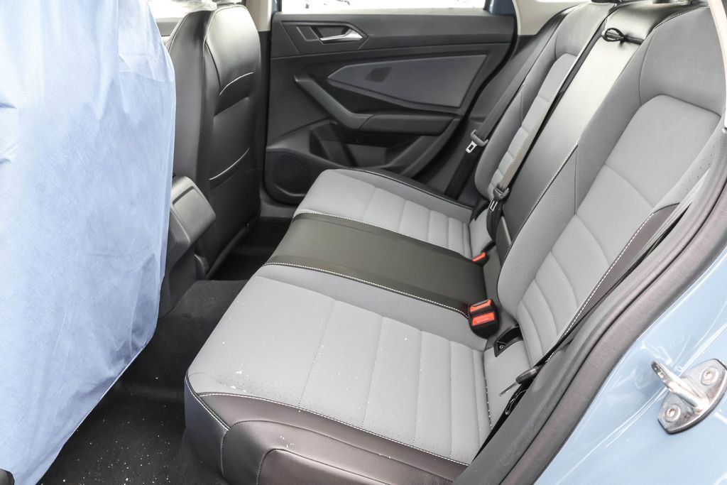 New 2026 Volkswagen Jetta SE FWD image 36