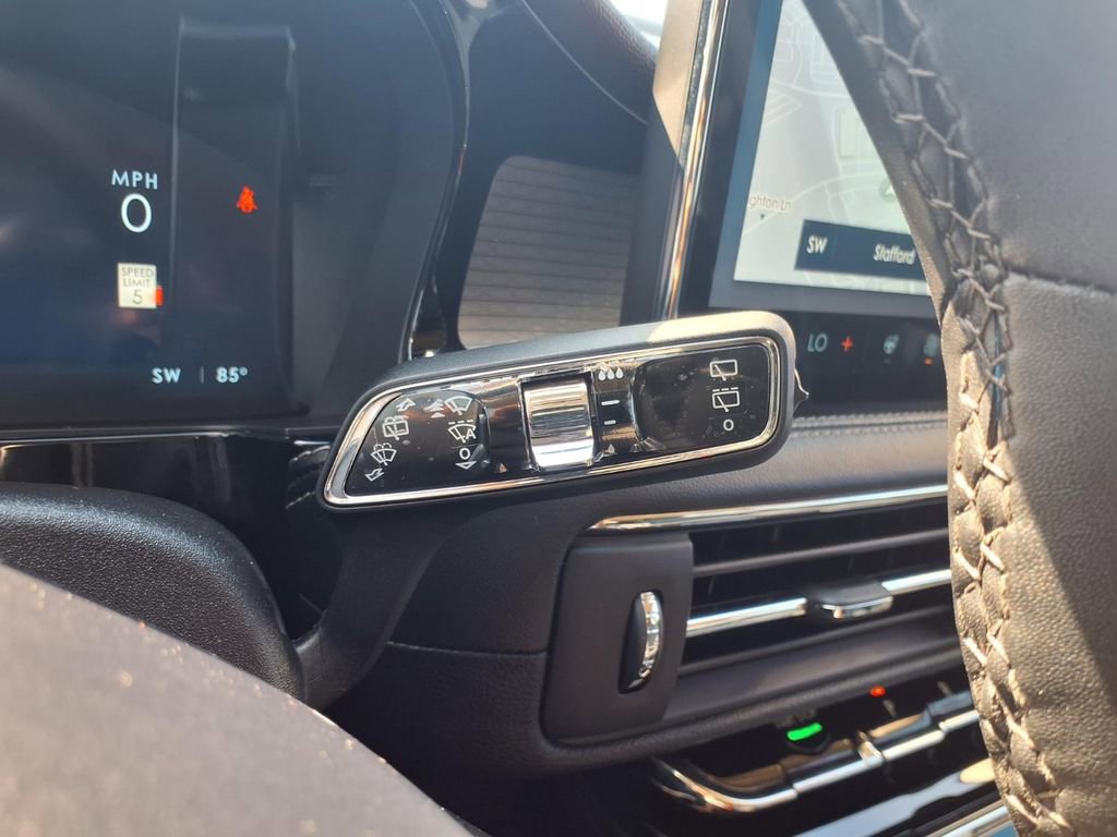 Used 2024 Lincoln Corsair FWD w/ Equipment Group 101A image 19