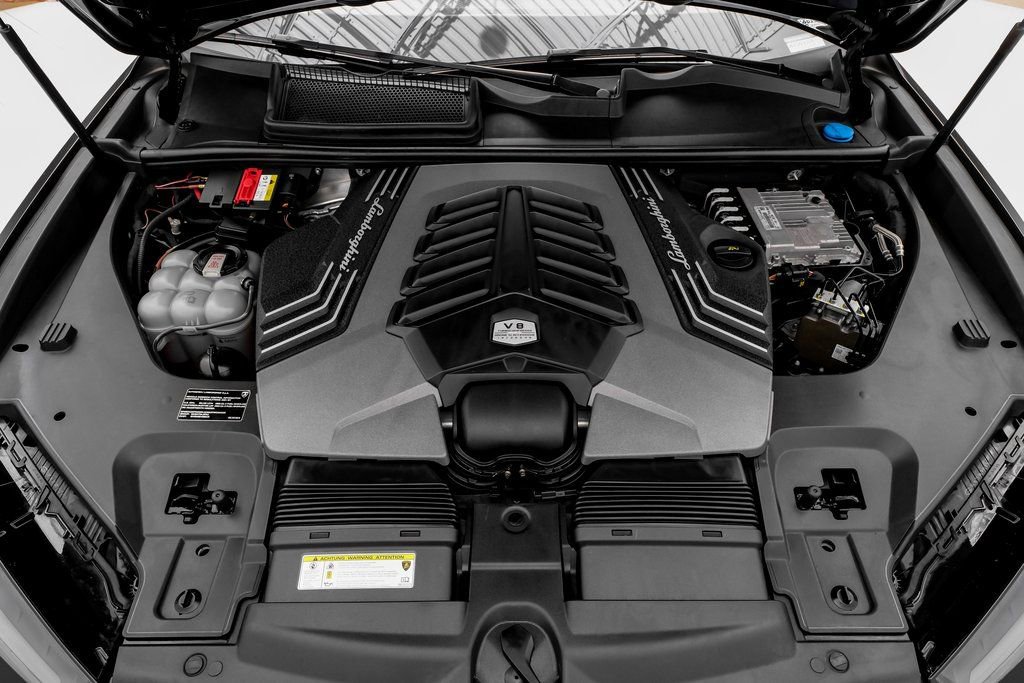 Used 2021 Lamborghini Urus image 28