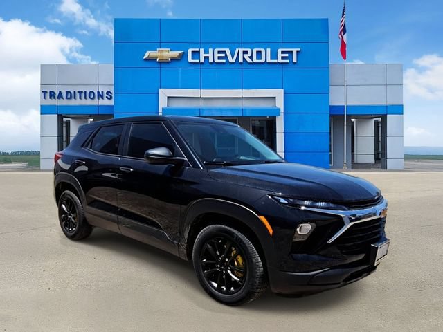 Used 2025 Chevrolet TrailBlazer LS w/ LS Convenience Package FWD image 2